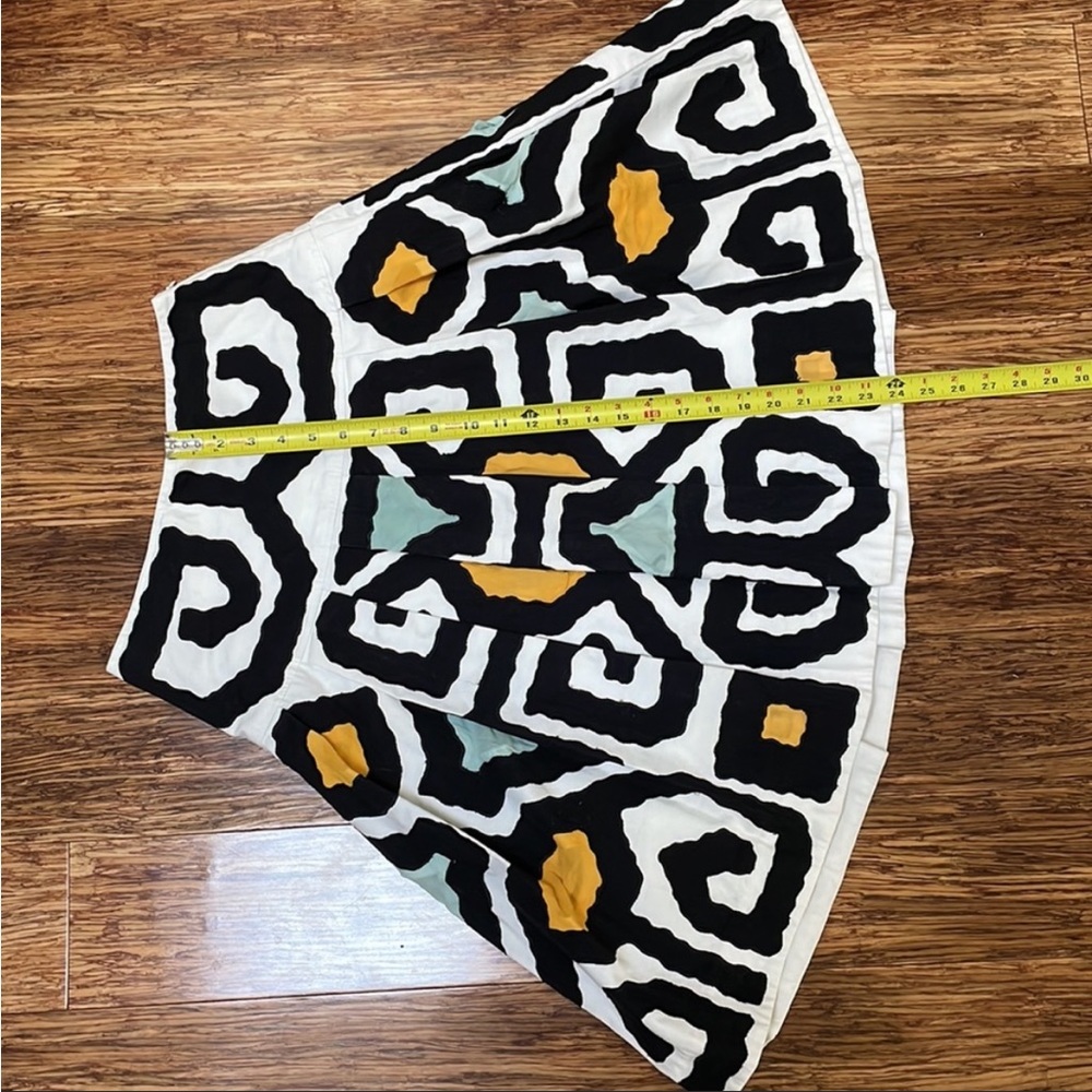Diane von Furstenberg white cotton colorful abstract print pleated skirt size 6 - Picture 9 of 9